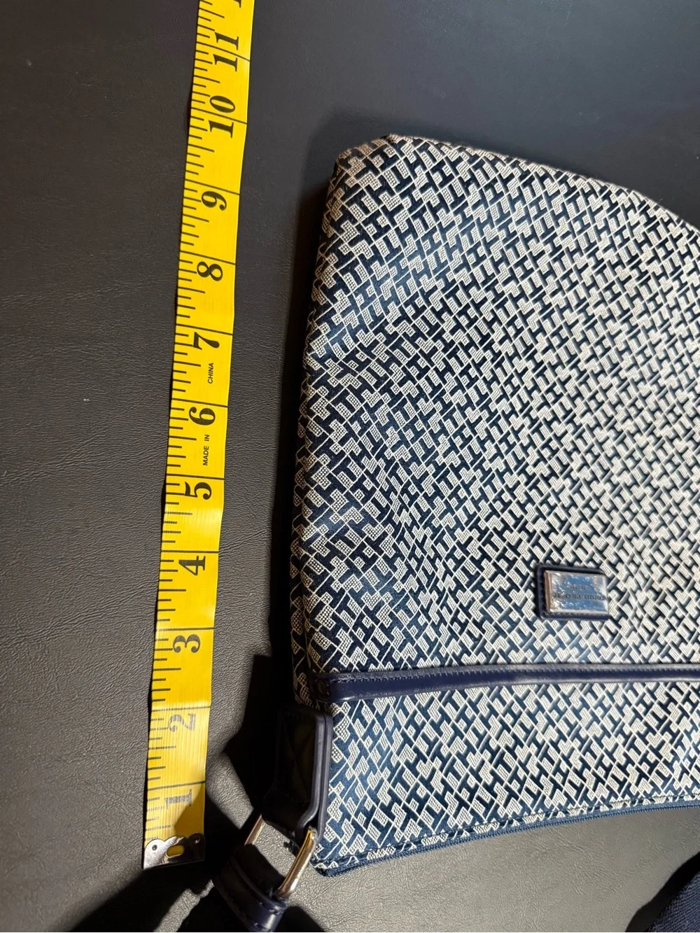 Tommy Hilfiger Crossbody Bag in Navy and White